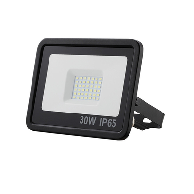 Energiezuinige buitenverlichting met LED-lampen met slimme bediening