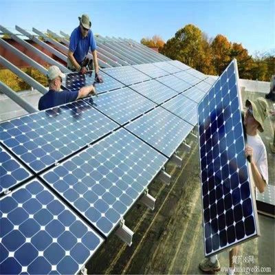 Zonnepanelen Duurzame zonne-energie met een stevig aluminium frame